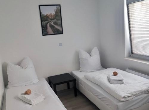 Harmony - 4 Schlafzimmer 2 Bäder Ganzes Apartement in Meiningen