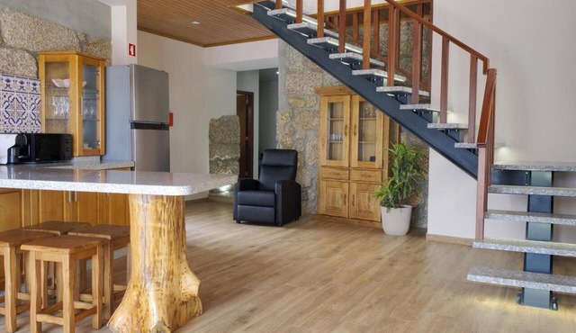 Holiday Home 'Agilde Ouro Verde' with Mountain View, Wi-Fi and Air Conditioning