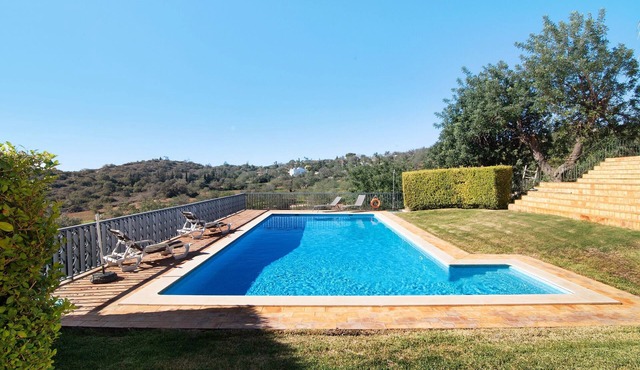 Holiday Home "Casa no Campo" with Sea View, Shared Pool and Wi-Fi