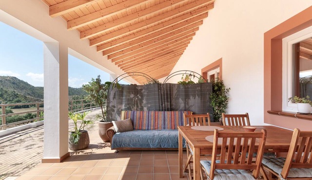 Holiday Home 'Casa Do Camarada' with Mountain View, Shared Terrace and Wi-Fi