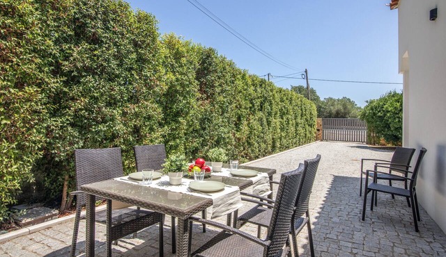 Holiday Home 'Vila Salero 10' with Shared Pool, Wi-Fi and Air Conditioning