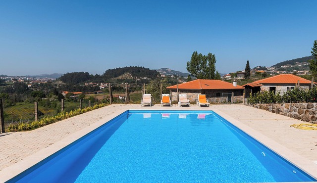 Homerez - House in Fornos