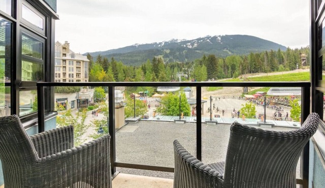 Ideal mountain Base 2BR/2BA. Views, AC, fireplace! in Whistler