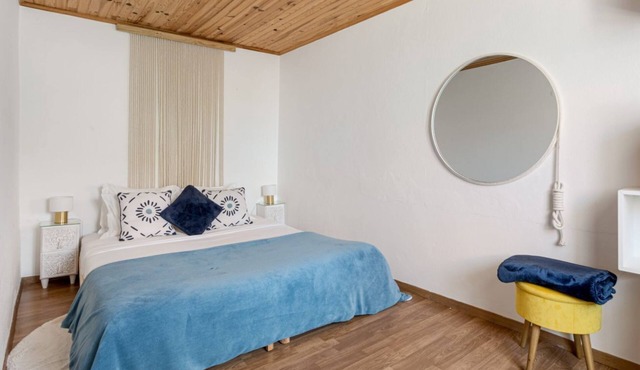 JOIVY Superb flat near Colares