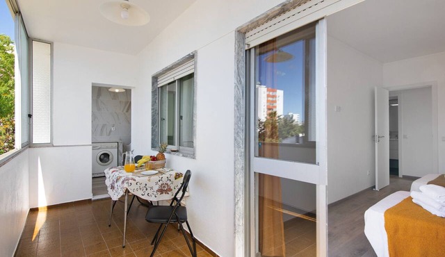 Justo's House Apartment with Private Terrace, Wi-Fi and Air Conditioning