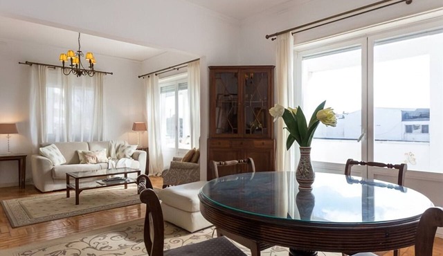Light and Airy, Every Comfort on the Lisbon Coastline