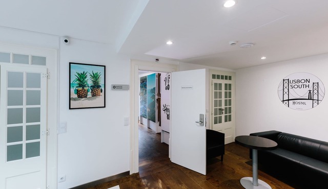 Lisbon South Hostel