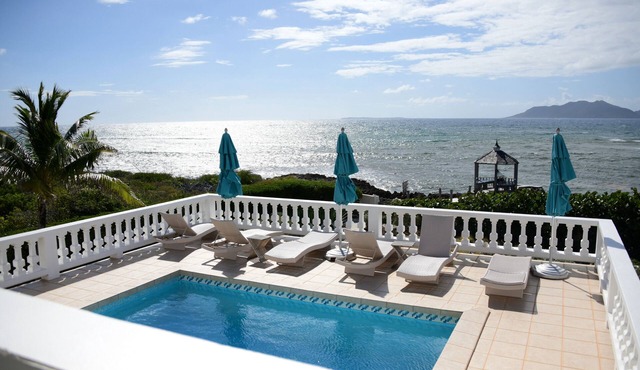 Lockrum Point Villa: Seaside Villa 3 Bed/3 Bath/Pool in Lockrum Bay
