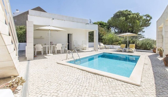 Luxury Sesimbra Villa | 4 Bedrooms | Villa Foz | Private Pool | Stunning Sea Views in Setúbal