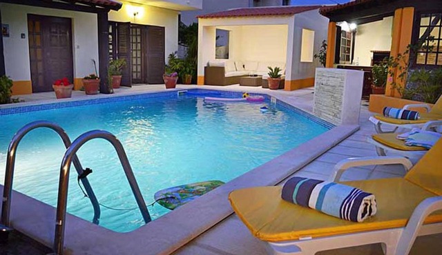 Luxury Villa in Sao Martinho do Porto - Sleeps 22