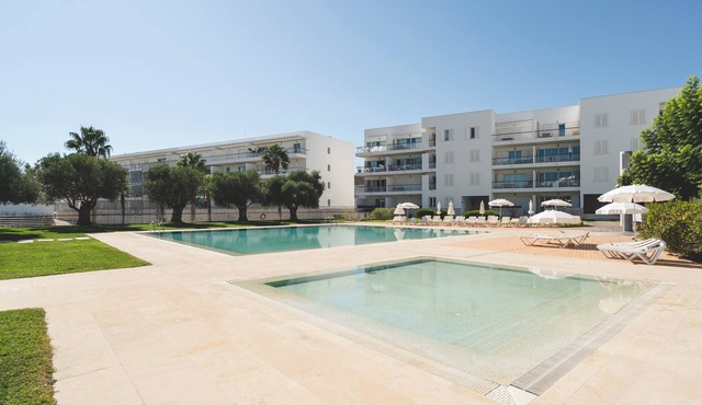 Marina Apartment | Poolside Balcony | Walk to Town & Beaches
