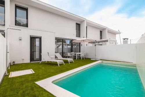 Meco Pool Villa