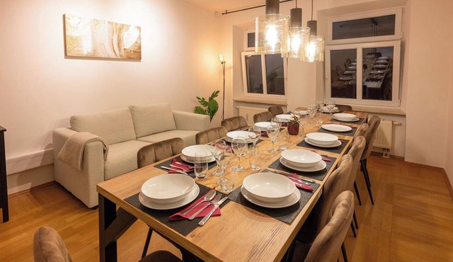Munich Directly at the Oktoberfest for up to 13 Guests in the Apartment London in München