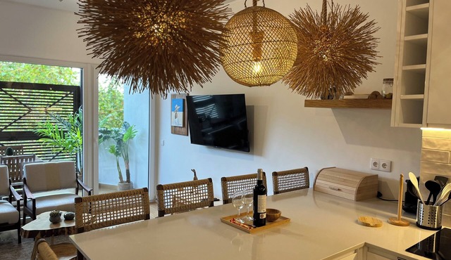 NEW Apart 2bdr Great Balcony 10min Center Cascais