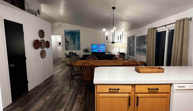 Newly Remodeled 3 Bed 2 Bath home, minutes from everything in Pendleton