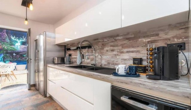 Oak Moon House | Stylish & Central Stay in Faro