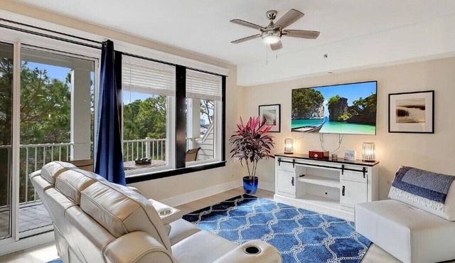 Opulent Couples Retreat In Sandestin's Baytowne wharf in Miramar Beach