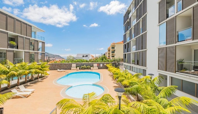 Palace Pool Apartment