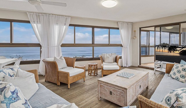 Parkyn Place 6 - Three Bedroom Oceanview Apartment on Mooloolaba Spit in Mooloolaba