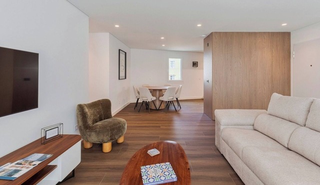 Penthouse 9, Setúbal