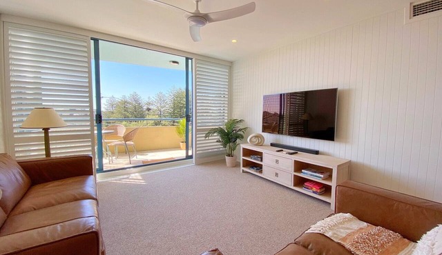 Pool View, Lift Access 509, Opposite North Cronulla Beach in Cronulla