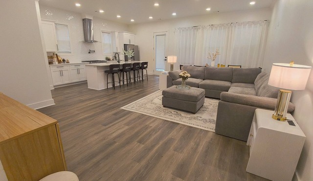 Premium 14-Person Home w/Private Sauna, Games & Fitness in Duluth