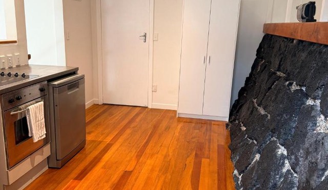 Private studio apartment in Auckland
