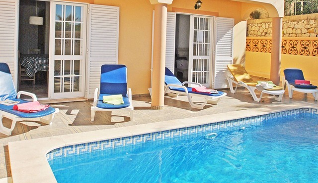 Quiet villa w/BBQ & heatable pool, Galé