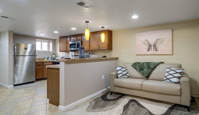 Remote-Work Hub! DC Unit 1 Mi to Rock Creek Park in Washington