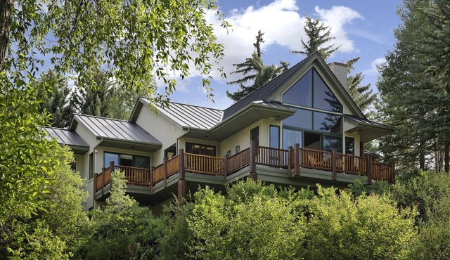 Riverfront Home in Woody Creek - Exceptional location in Woody Creek