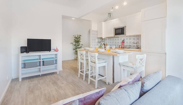 Roma Cozy Flat with Balcony