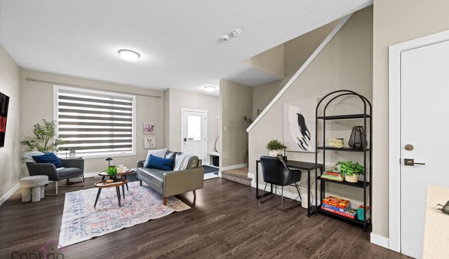 Spacious 4 BR | Steps to Stadium & Rogers | Garage in Edmonton