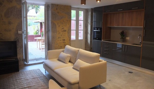 Spacious and stylish flat with private terrace near the sea