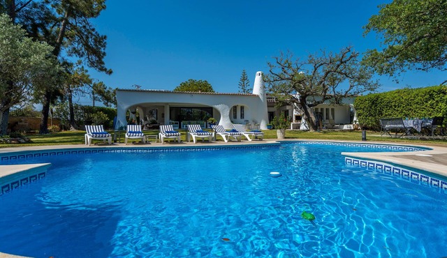 Stunning pure Algarvian style Villa 2 mns Vale do Lobo/Quinta do lago