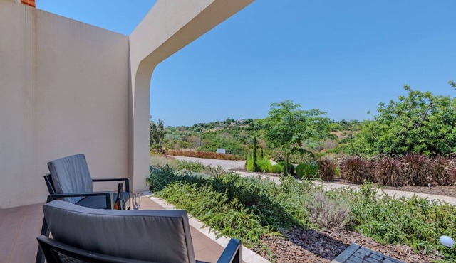 Suites Sunny Hill by Interhome