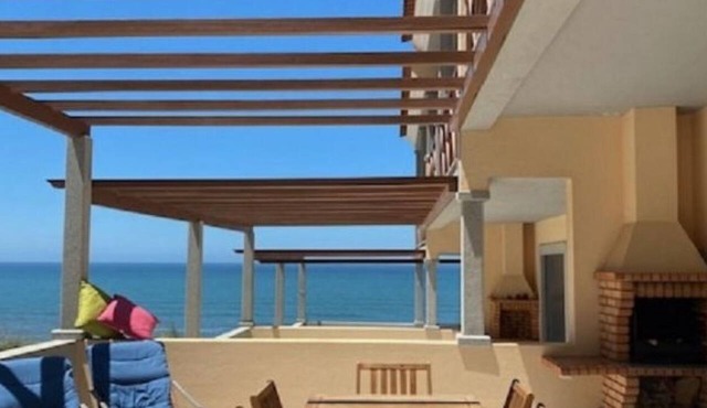 SUNSET HOUSE WITH SEAVIEW & TERRACE by VACATIONY by Interhome