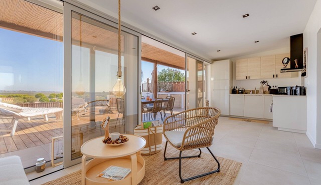 Superb townhouse house on the island of Armona