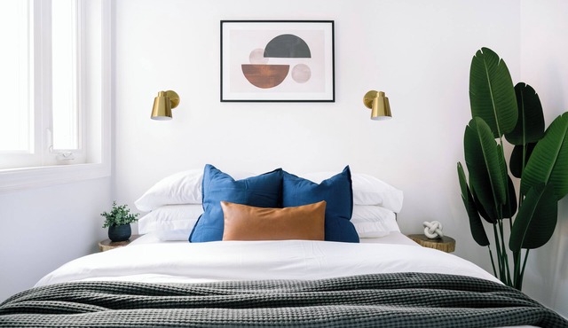 The Juniper Room | Private Queen Bed in Toronto