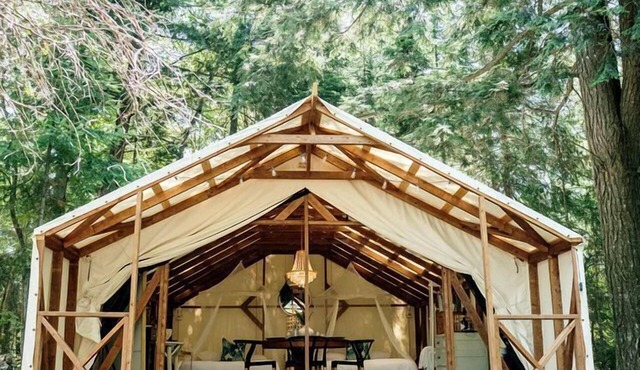 Unique Accommodation for the Perfect Outdoor Getaway near Muskoka, Ontario in Sundridge