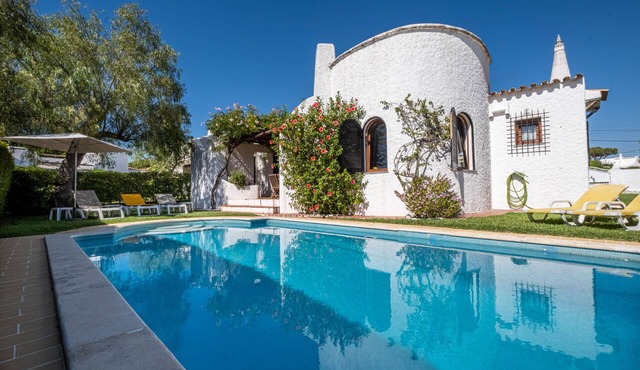 Vilamoura - Villa w/private pool, terrace + 7 sleeps