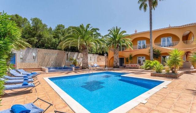 Villa Camaleão c/Piscina de Cascata by LovelyStay