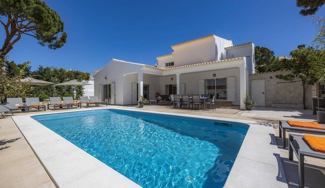 Villa Falesia Blue by Villa Plus