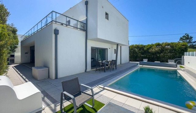 Villa Por do Soleil - heated pool, beaches 5 min.
