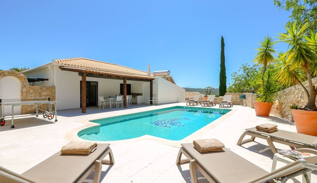 Villa Redonda | 3 Bedrooms | Countryside | São Brás
