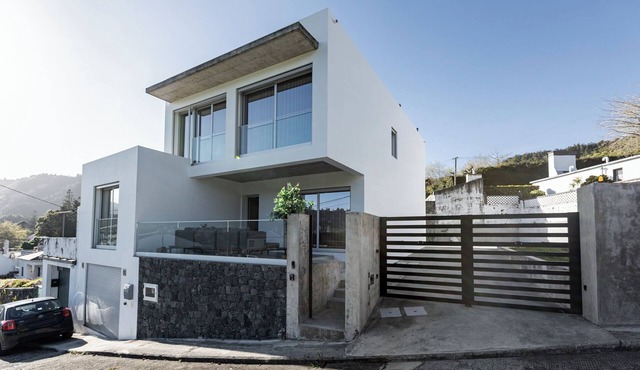 Vivenda Vale Verde, Luxury Furnas Retreat