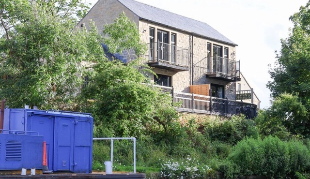 Waters Edge Lock View, Gargrave. One bed in Skipton