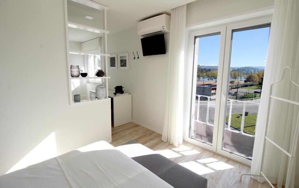 Coimbra House | JR Studios & Suites