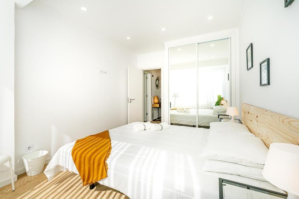 Queluz Apartment | Two bedroom apartments close to train station by Lisbon with Sintra