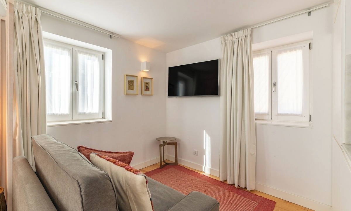 Santo Estevao Apartment | Duplex Studio Downtown Lisbon 2 BR Walkable