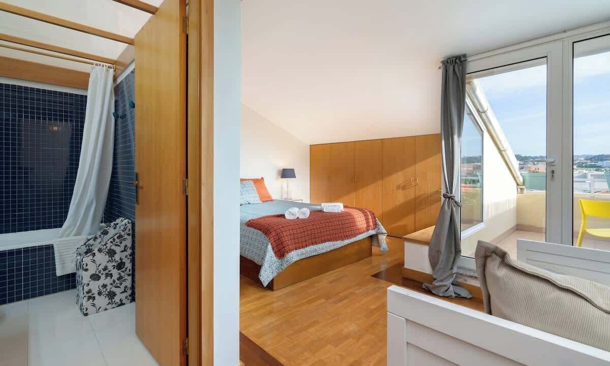 Gulpilhares Apartment | HostWise - Seaside Beach Flat
